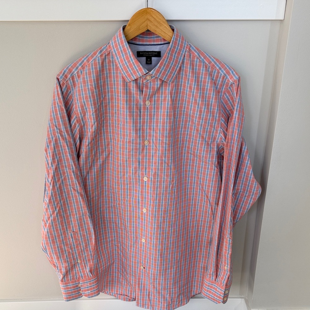 Banana Republic Red and Blue Plaid Button-Down Shirt